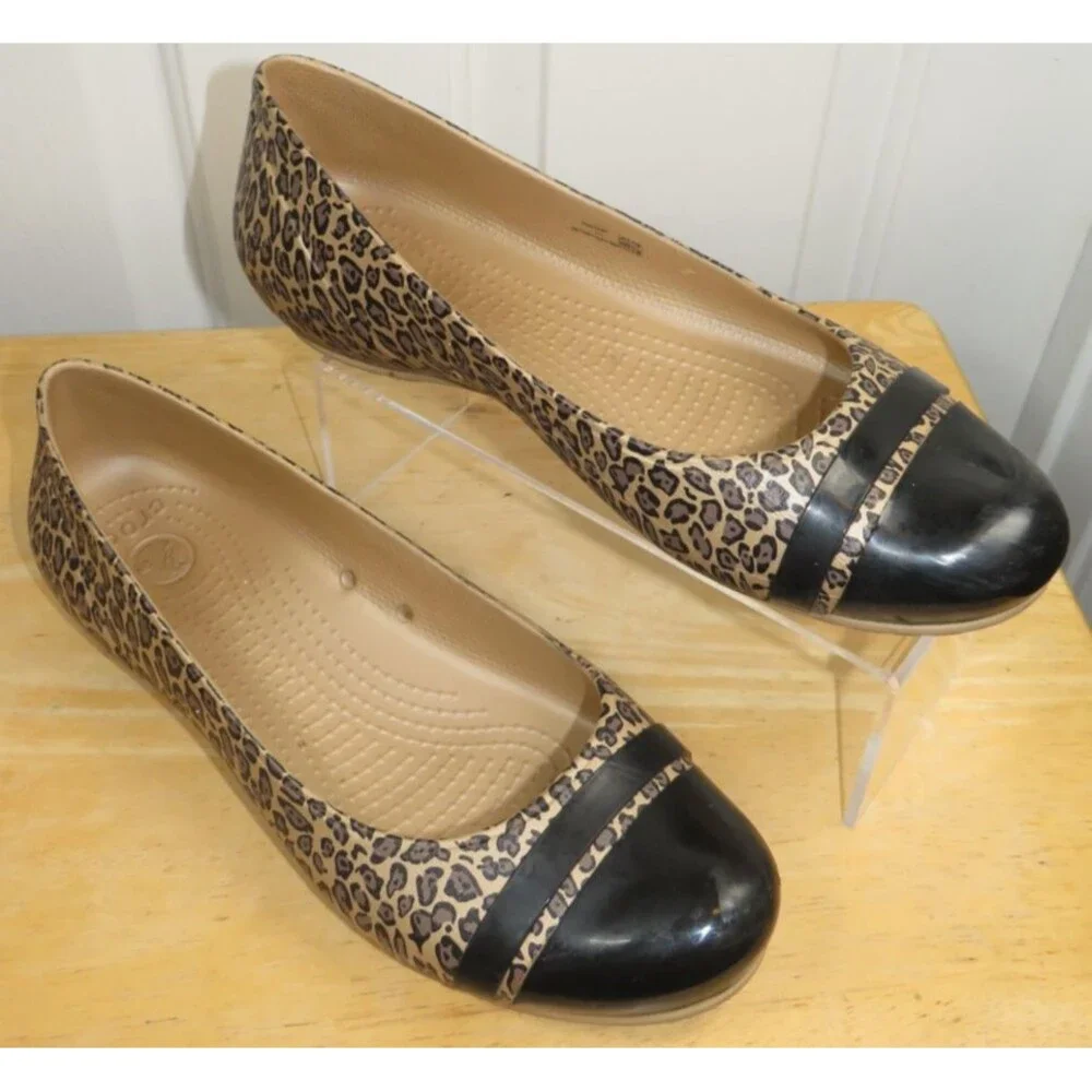 Crocs Women’s Size 10 Leopard Print Cap Toe Slip On Ballet Flats (200681)